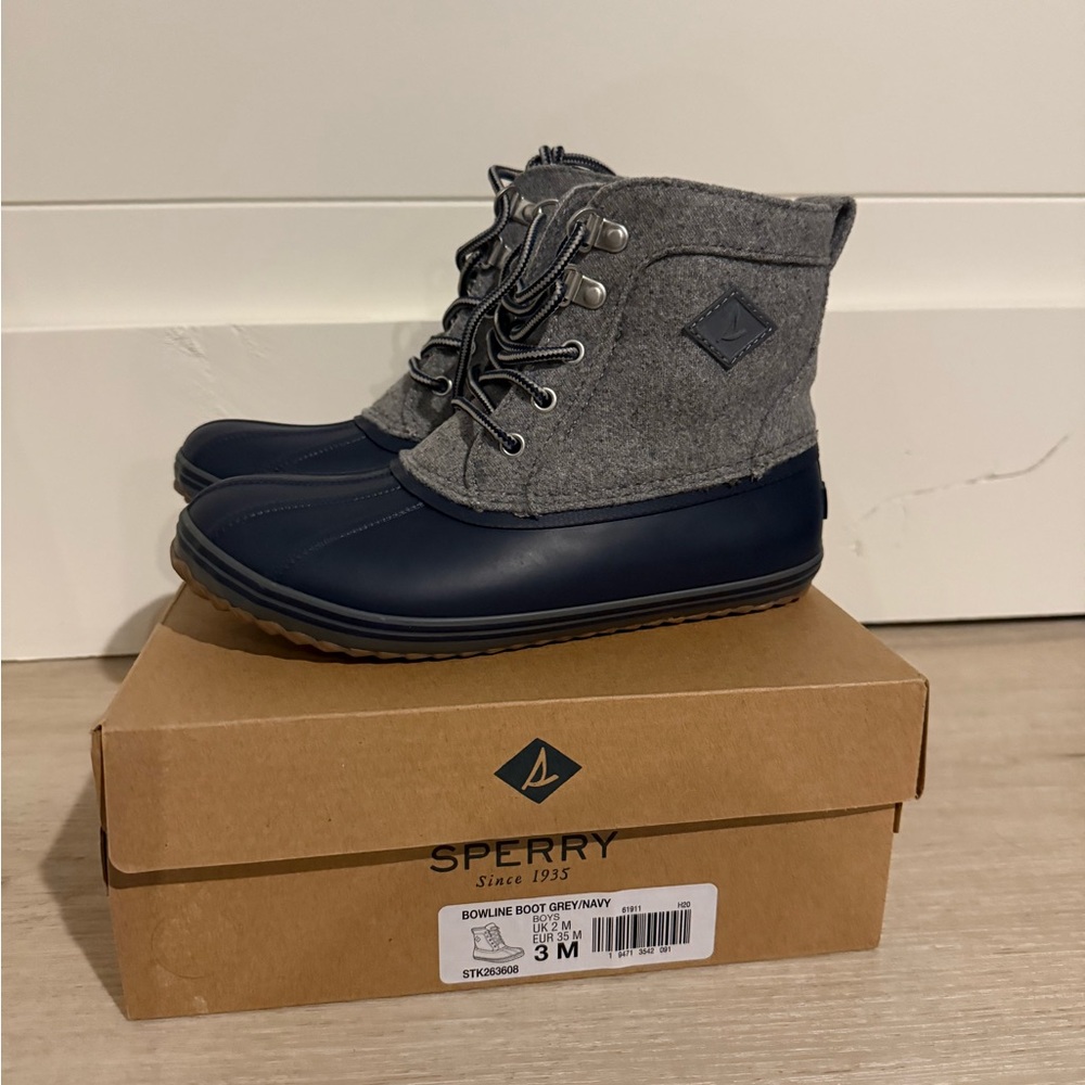 Boys sperry boots size 3